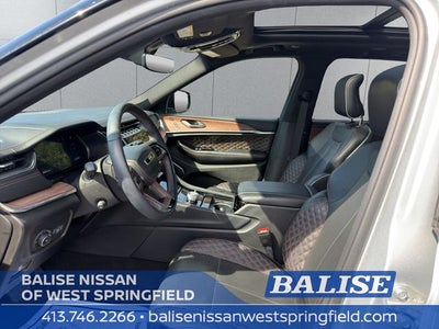 2023 Jeep Grand Cherokee Summit