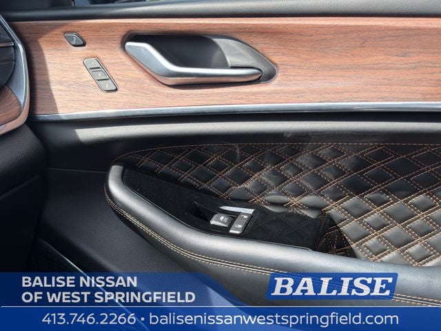 2023 Jeep Grand Cherokee Summit