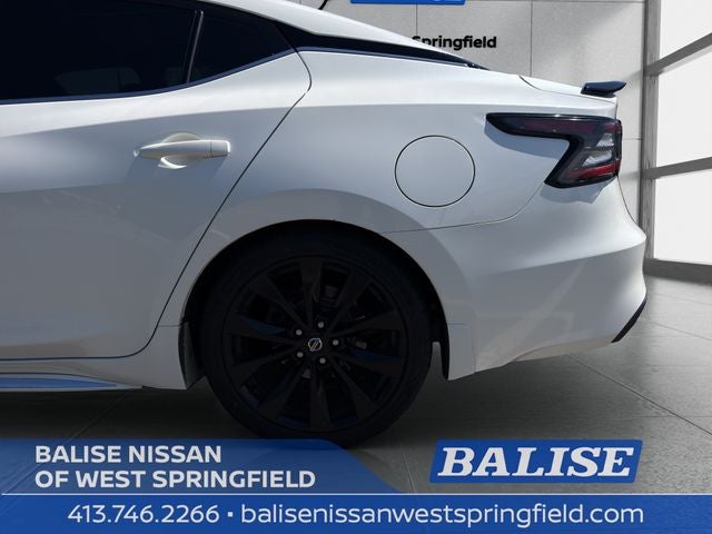 2021 Nissan Maxima SR