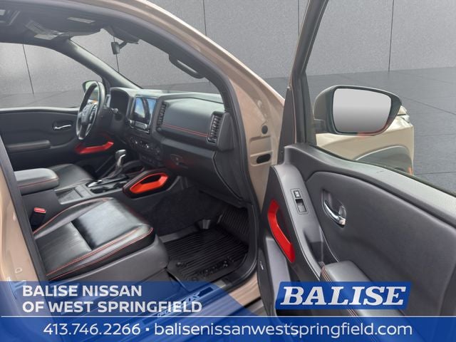 2023 Nissan Frontier PRO-4X Premium & Tech Package