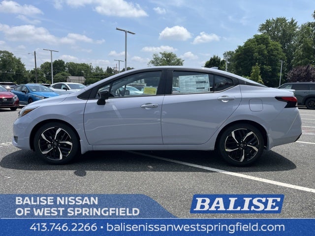 2025 Nissan Versa SR