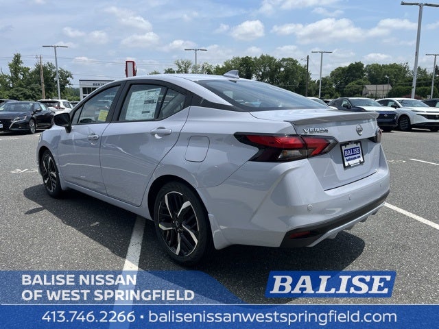 2025 Nissan Versa SR