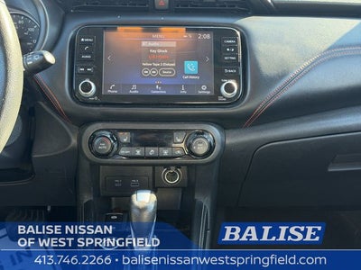 2021 Nissan Kicks SR