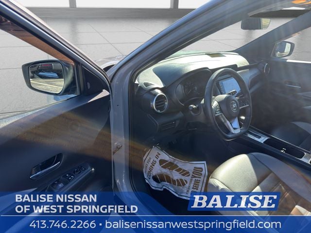 2021 Nissan Kicks SR