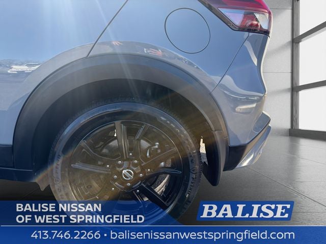 2021 Nissan Kicks SR