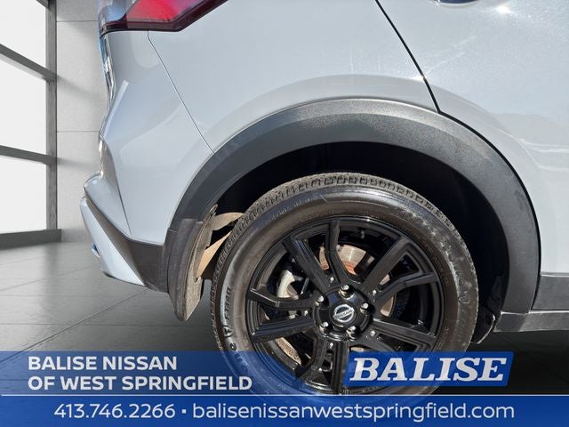 2021 Nissan Kicks SR