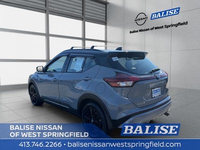 2021 Nissan Kicks SR