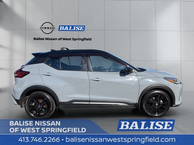 2021 Nissan Kicks SR