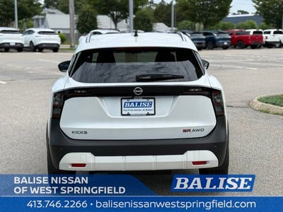 2026 Nissan Kicks SR