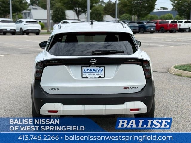 2026 Nissan Kicks SR