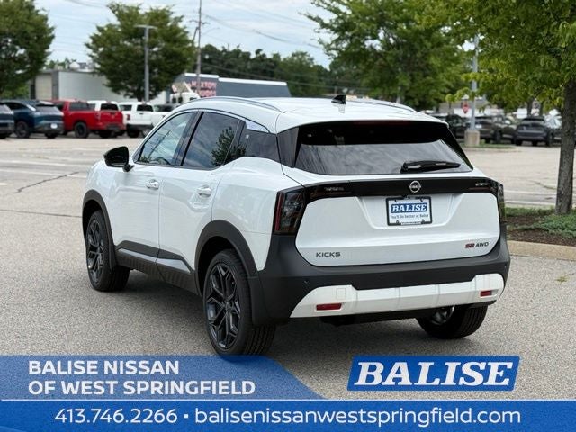 2026 Nissan Kicks SR