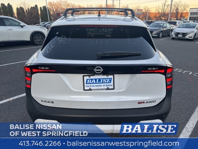 2026 Nissan Kicks SR