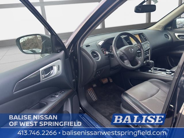 2019 Nissan Pathfinder SL