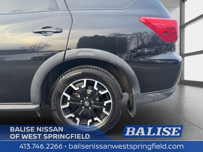 2019 Nissan Pathfinder SL