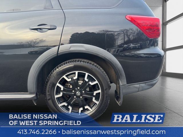 2019 Nissan Pathfinder SL