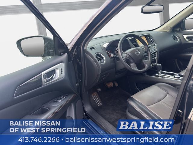 2019 Nissan Pathfinder SL