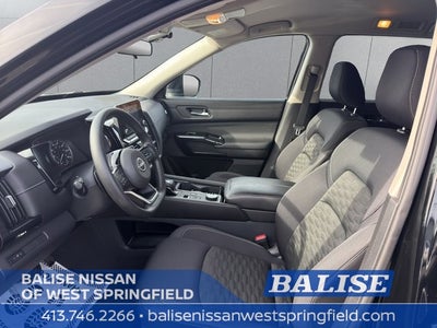 2022 Nissan Pathfinder S