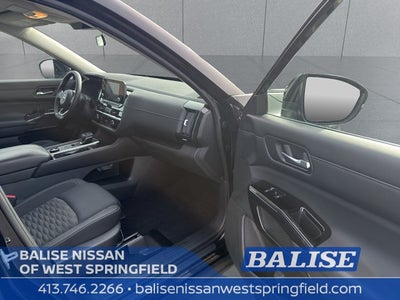 2022 Nissan Pathfinder S