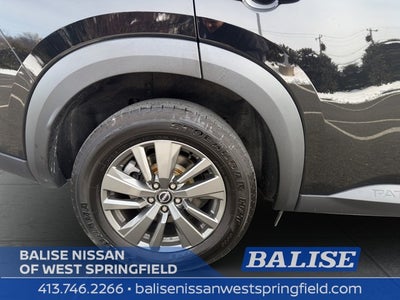 2022 Nissan Pathfinder S