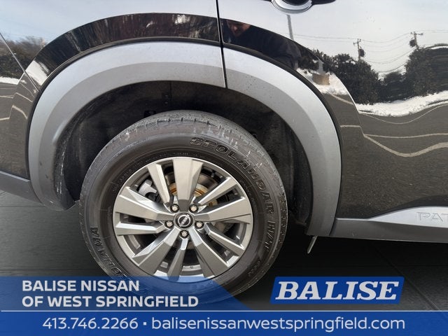 2022 Nissan Pathfinder S