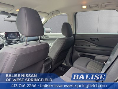 2023 Nissan Pathfinder S
