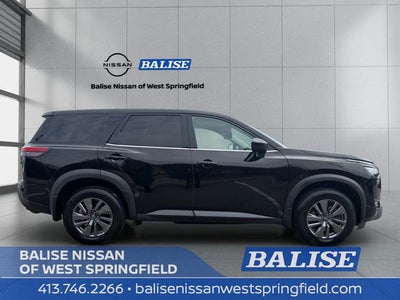 2023 Nissan Pathfinder S
