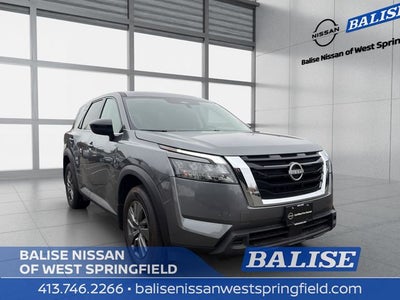2025 Nissan Pathfinder S