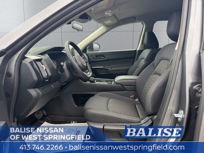 2025 Nissan Pathfinder S