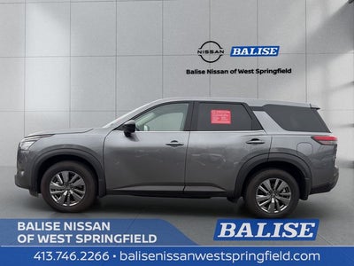 2025 Nissan Pathfinder S