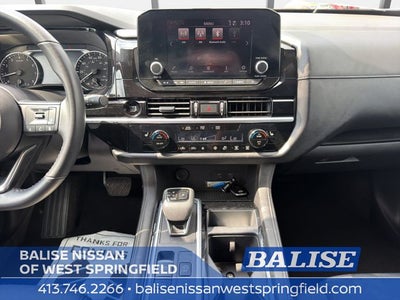 2025 Nissan Pathfinder SV