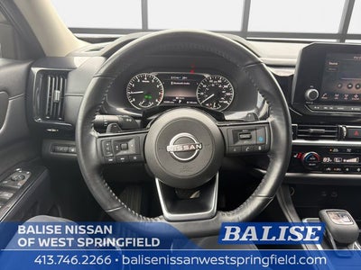 2022 Nissan Pathfinder SV