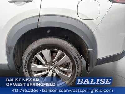 2022 Nissan Pathfinder SV