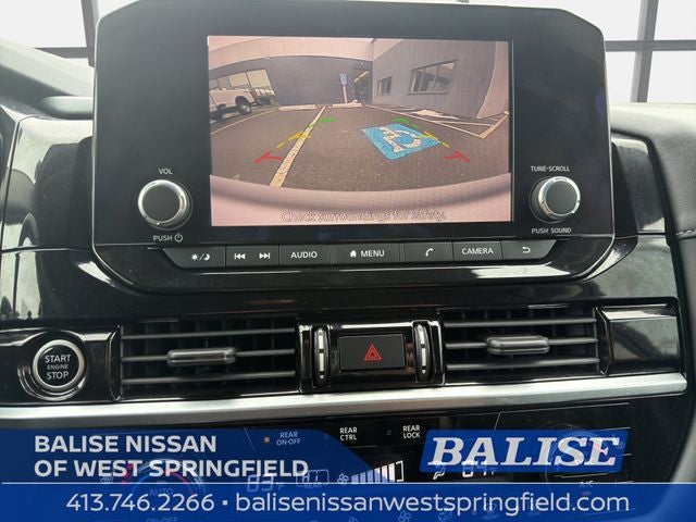 2022 Nissan Pathfinder SV