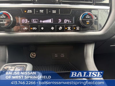 2022 Nissan Pathfinder SV