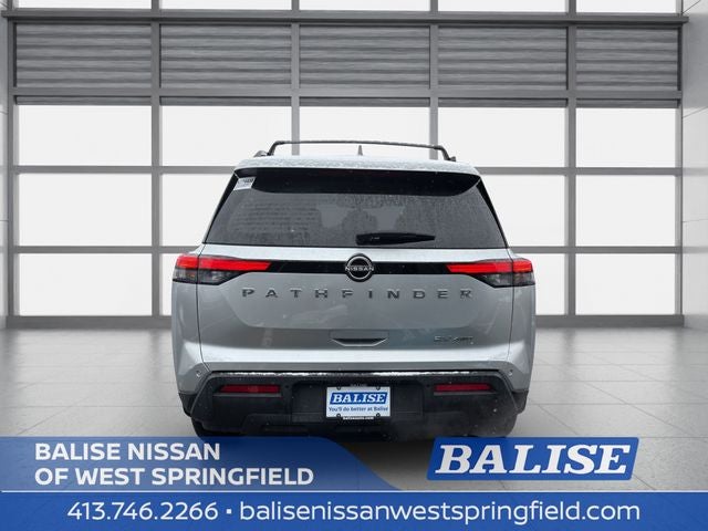 2022 Nissan Pathfinder SV