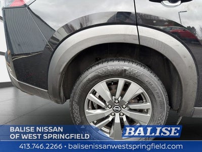 2024 Nissan Pathfinder SV