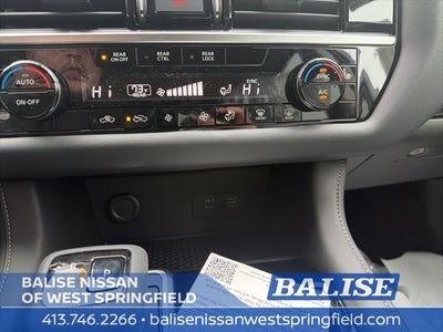 2025 Nissan Pathfinder SV