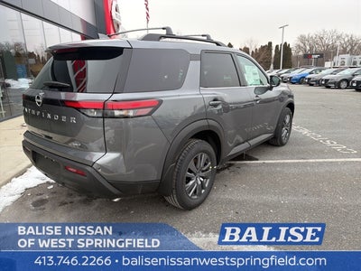 2025 Nissan Pathfinder SV