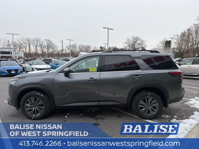 2025 Nissan Pathfinder SV