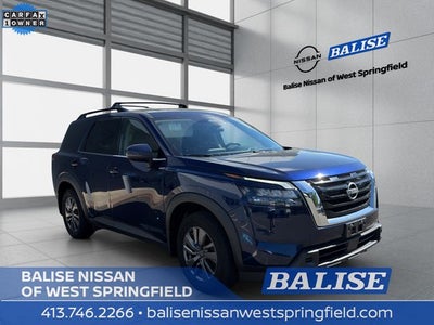 2023 Nissan Pathfinder SV