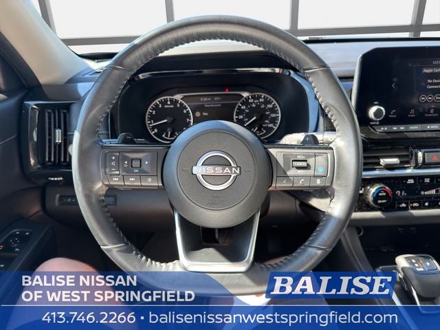 2023 Nissan Pathfinder SV