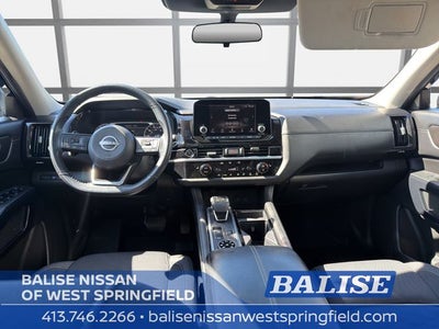 2023 Nissan Pathfinder SV
