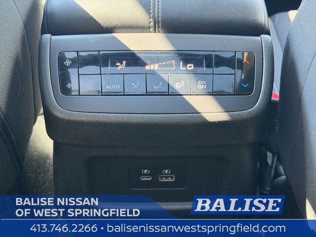 2023 Nissan Pathfinder SV