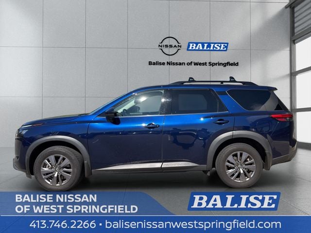 2023 Nissan Pathfinder SV
