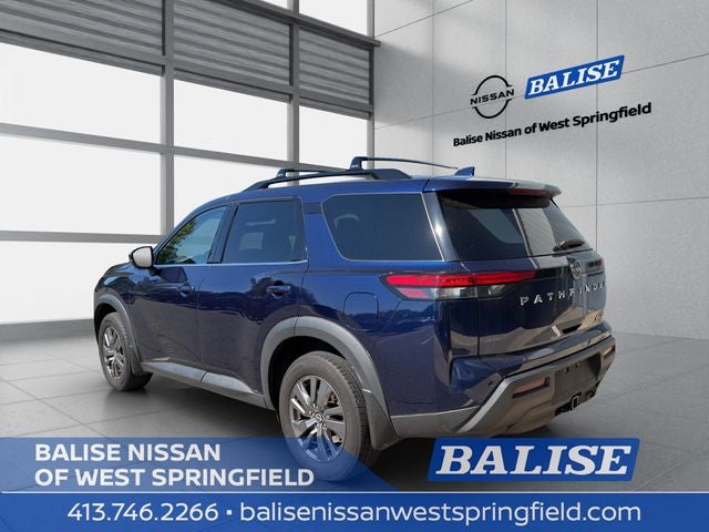 2023 Nissan Pathfinder SV