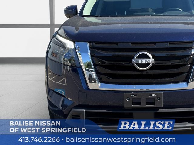 2023 Nissan Pathfinder SV
