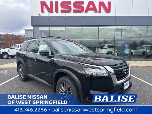 2025 Nissan Pathfinder SV