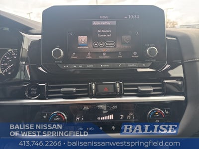 2025 Nissan Pathfinder SV