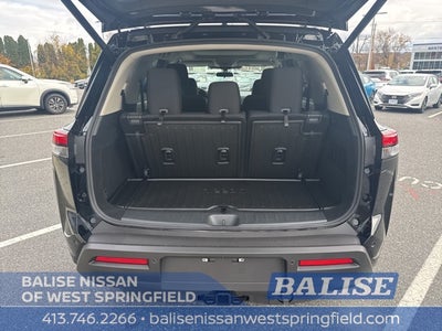 2025 Nissan Pathfinder SV