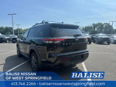 2026 Nissan Pathfinder SV